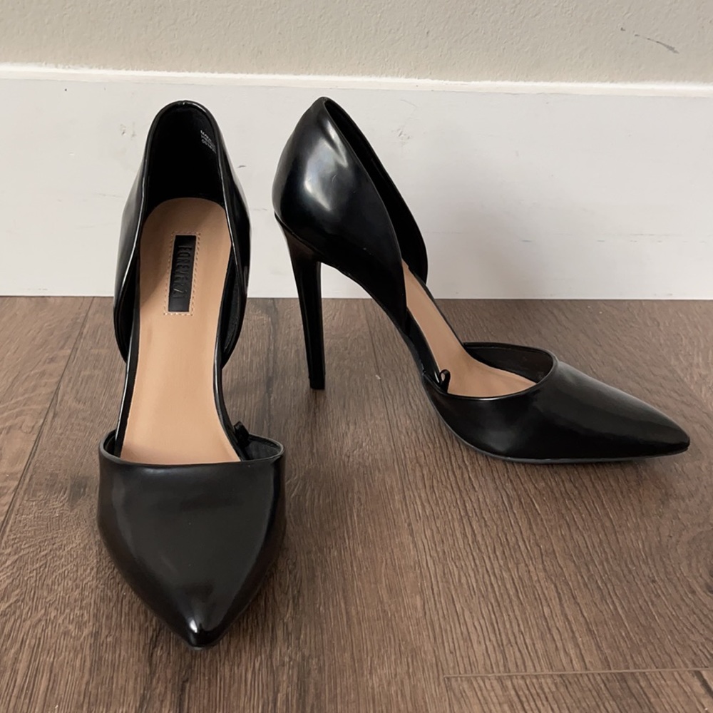 Shoes - Picture 3 of 3